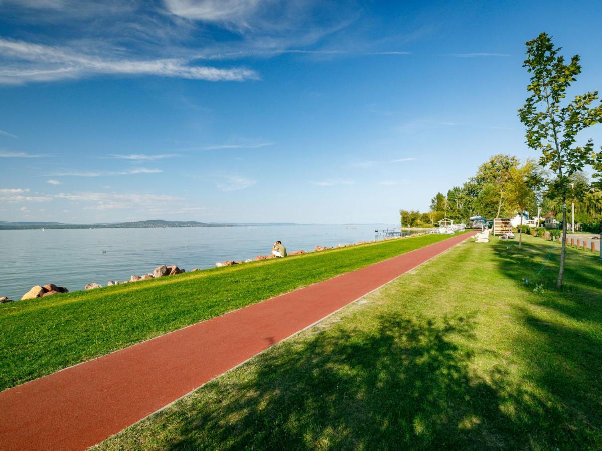 Holiday Home In Fonyod/Balaton 18566 Ngoại thất bức ảnh