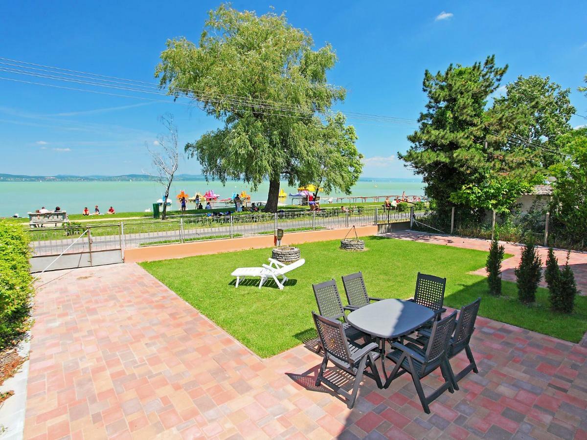 Holiday Home In Fonyod/Balaton 18566 Ngoại thất bức ảnh